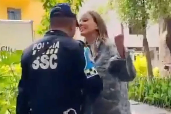Buscan orden de aprehensi&oacute;n contra Lady Racista tras incumplir orden judicial