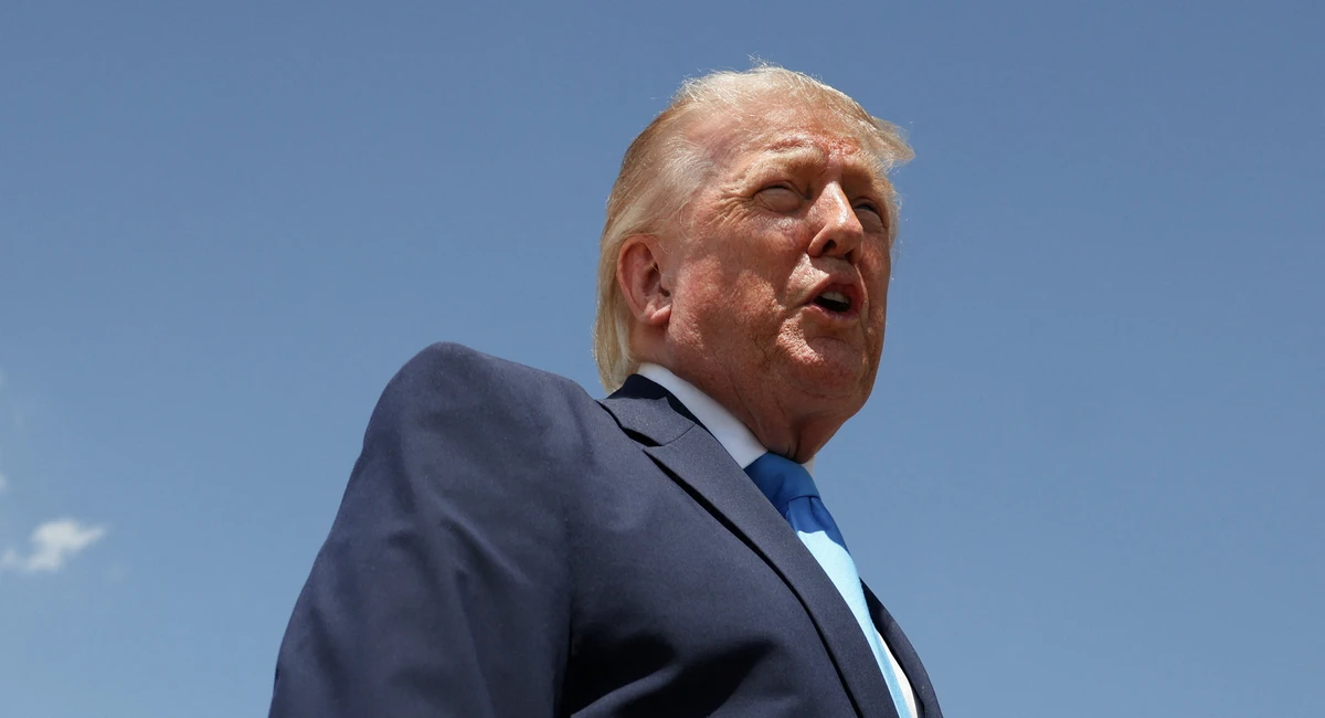 Nueva orden de Trump podría complicar envío de remesas a México rump ordena mayor supervisión bancaria. Reuters.