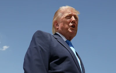 Nueva orden de Trump podr&iacute;a complicar env&iacute;o de remesas a M&eacute;xico