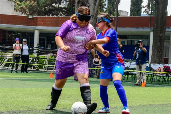 Futbolistas ciegas rompen barreras rumbo a Brasil