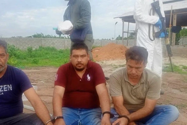 Detienen a mexicanos en Nigeria tras desmantelar laboratorio de metanfetamina