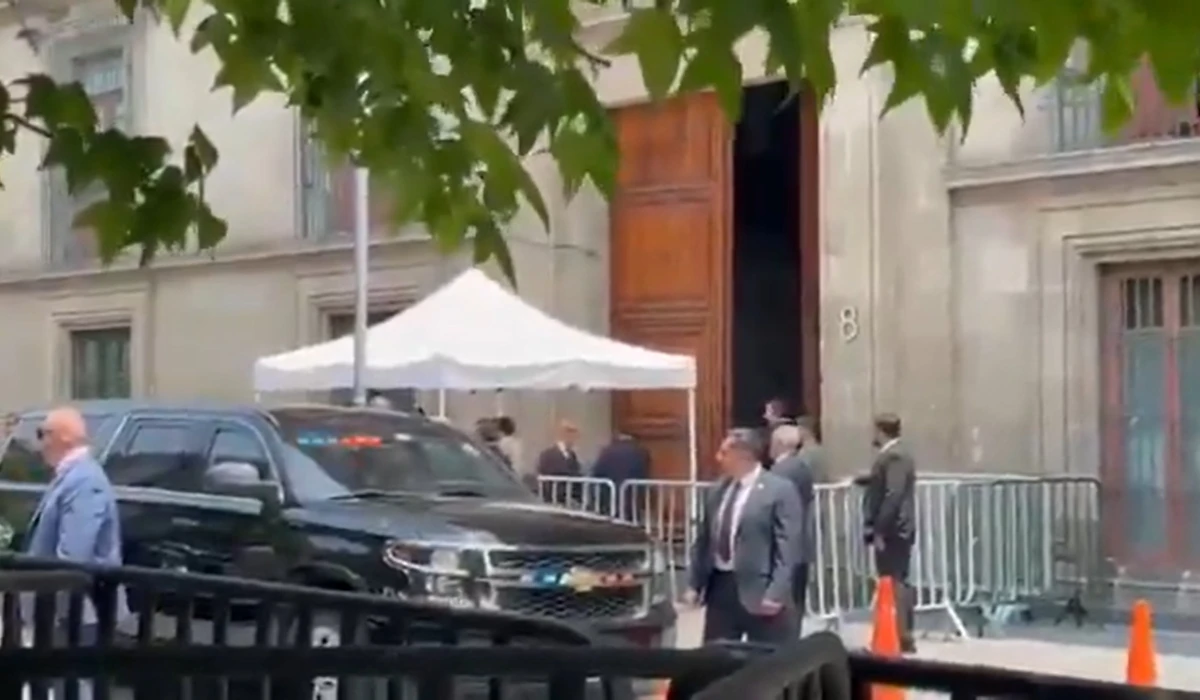 Markwayne Mullin, secretario de Seguridad de EU llega a Palacio Nacional para reunirse con Sheinbaum