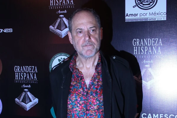 Alejandro Marcovich permanece en coma tras derrame cerebral