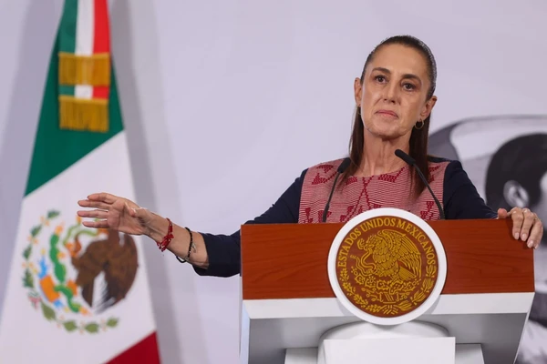 Sheinbaum defiende investigación a Maru Campos y niega imputación