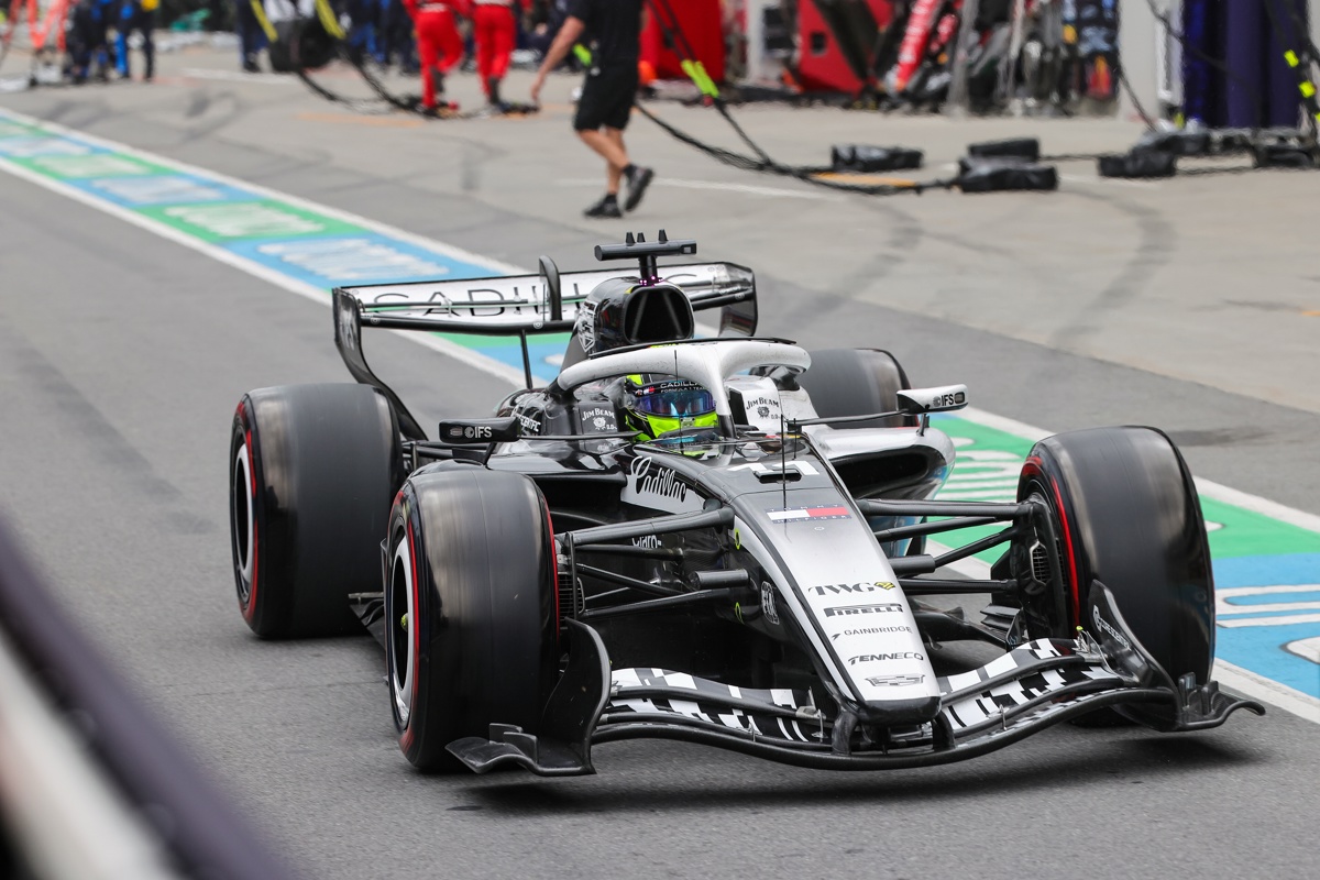 Checo Pérez y el progreso a dos velocidades de Cadillac: “Estoy muy contento con mi rendimiento pero impaciente” El análisis del tapatío es directo, sin adornos. La falla no fue un accidente aislado. Foto: EFE