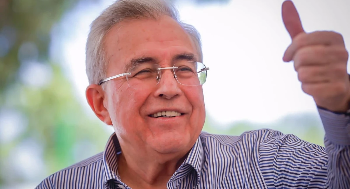 Rubén Rocha Moya comparece ante la FGR en Sinaloa El gobernador con licencia de Sinaloa, afirmó que confía en las leyes mexicanas