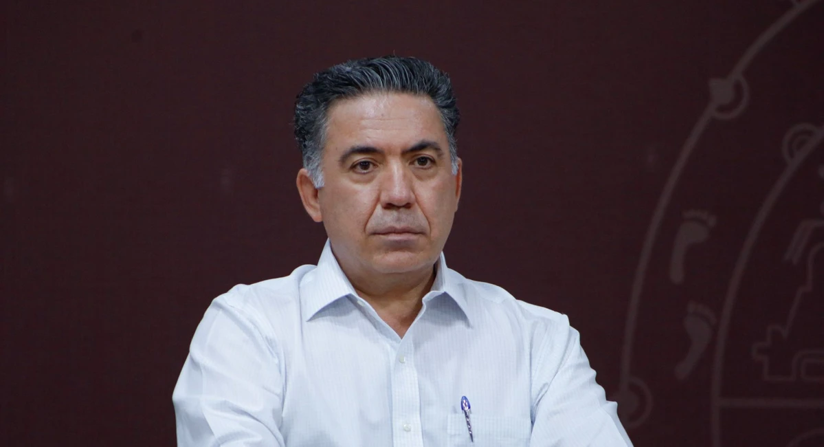 Inzunza comparece ante la FGR por presuntos vínculos con el narcotráfico en Sinaloa FOTO: JOSÉ BETANZOS ZÁRATE/CUARTOSCURO COM