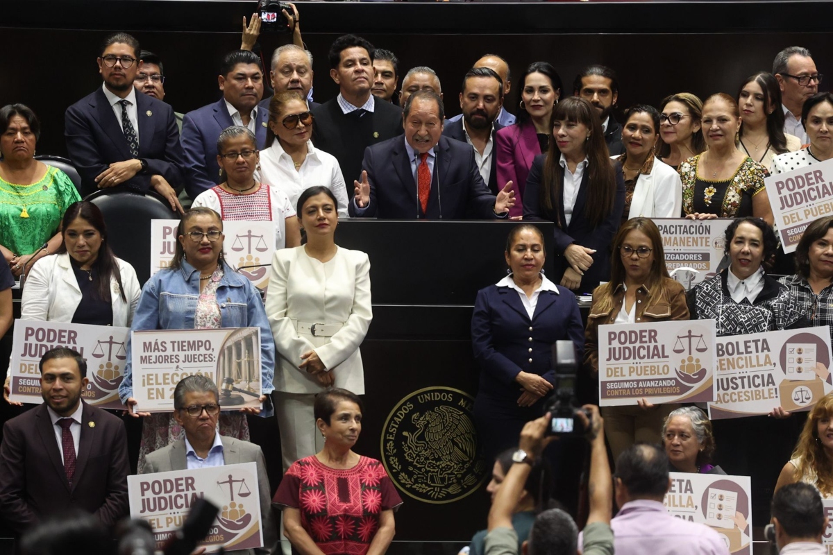 Diputados aprueban reelección de magistrados electorales de Morena La reforma fue aprobada por 322 votos a favor, 132 en contra y 22 abstenciones. Foto: Cuartoscuro