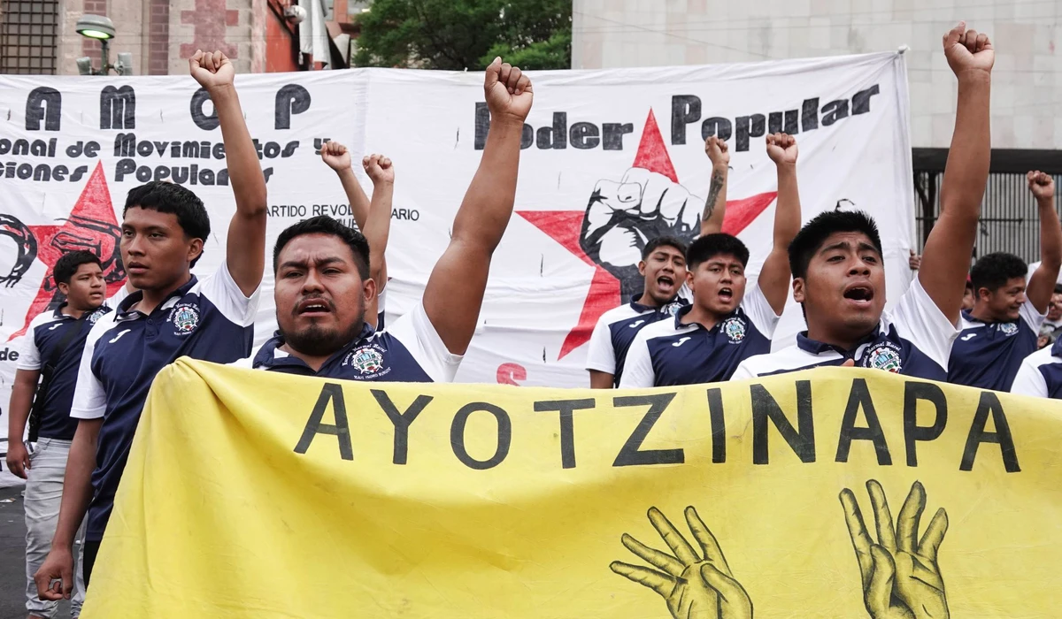 Padres de los 43 de Ayotzinapa convocan a marchas ante el abandono de GIEI a la investigaci&oacute;n