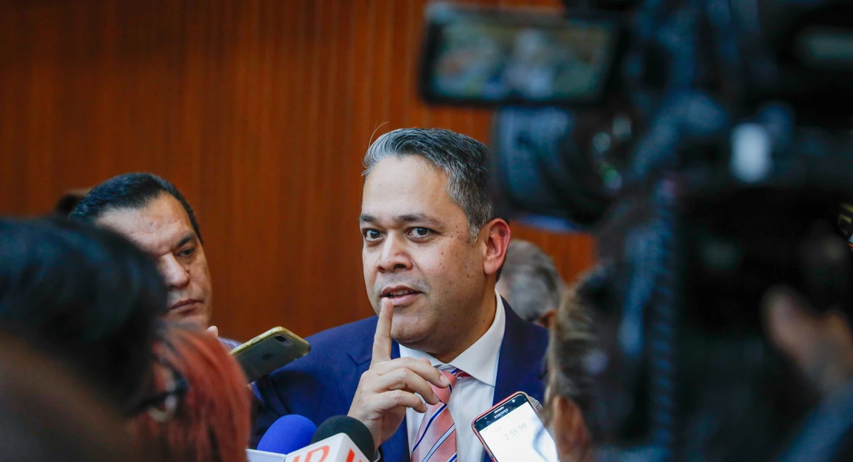 Reportan que Enrique Díaz se habría entregado en EU Enrique Díaz Vega, ex secretario. Cuartoscuro.