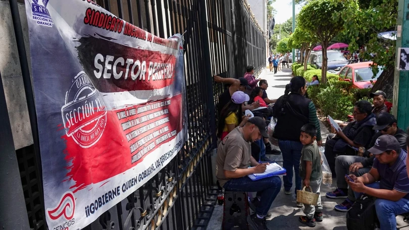 CNTE. Hoy los trabajadores de la educaci&oacute;n marchar&aacute;n del &Aacute;ngel de la Independencia hacia el Z&oacute;calo Capitalino. Foto: Cuartoscuro