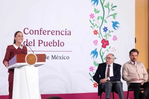 Descarta Sheinbaum producir más petróleo por volumen; alista acuerdo Pemex-Petrobras