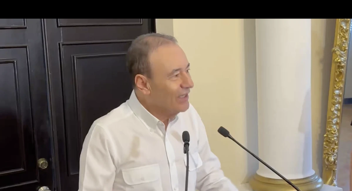 La nota es falsa, hay ánimo de debilitar a Morena: dice Durazo sobre su visa El gobernador ironizó y afirmó que casi suda agua bendita