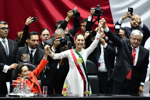 AMLO reaparece en redes sociales; defiende a Sheinbaum de embates de Trump