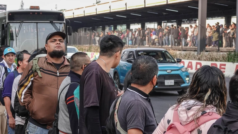 Se alarga el periodo de renovaci&oacute;n de la L&iacute;nea 2 del Metro en CDMX. Foto: Cuartoscuro