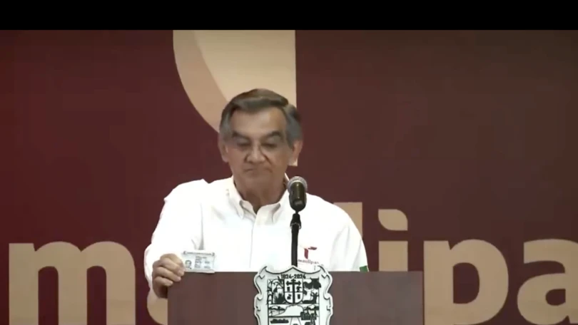 Américo Villarreal muestra su visa y niega vínculos con el huachicol El gobernador de Tamaulipas mostró su documento en el mensaje a medios
