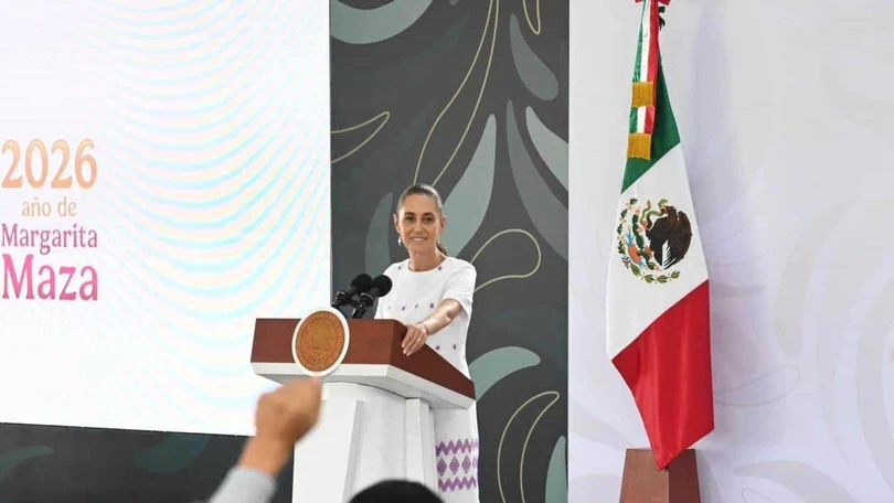 Sheinbaum pide a Harfuch revisar caso del alcalde de Metepec y sus escoltas armados La presidenta cuestionó la presencia de escoltas armados durante el ingreso del alcalde de Metepec a un establecimiento