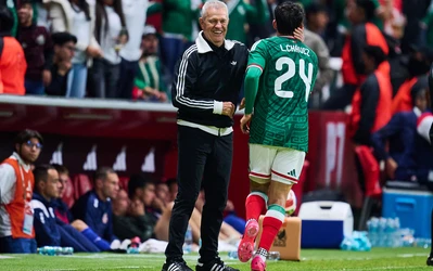 M&eacute;xico se despidi&oacute; con goleada ante Serbia en Toluca y cerr&oacute; invicto su preparaci&oacute;n para el Mundial