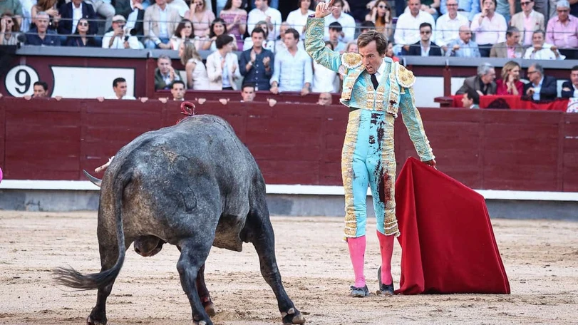 Román o la justicia del tiempo Román o la justicia del tiempo. Manolo Briones.
