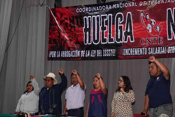 Gobierno de México busca acuerdos con la CNTE antes de que inicie la Copa Mundial de Futbol
