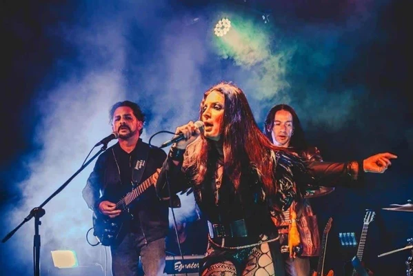Hilo Negro lanza "Espiral", su nuevo sencillo de ElectroRock
