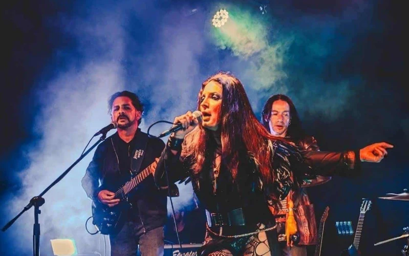 Hilo Negro lanza "Espiral", su nuevo sencillo de ElectroRock