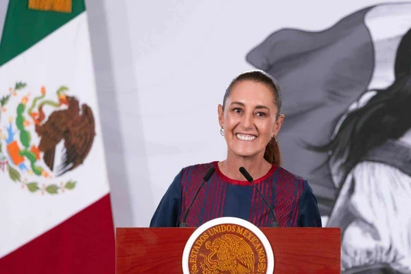 Sheinbaum acusa hipocresía del PAN por denunciar a AMLO