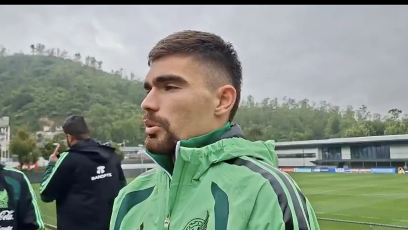 El jugador afirmo que est&aacute; concentrado en la Selecci&oacute;n Mexicana y no en cosas del futuro