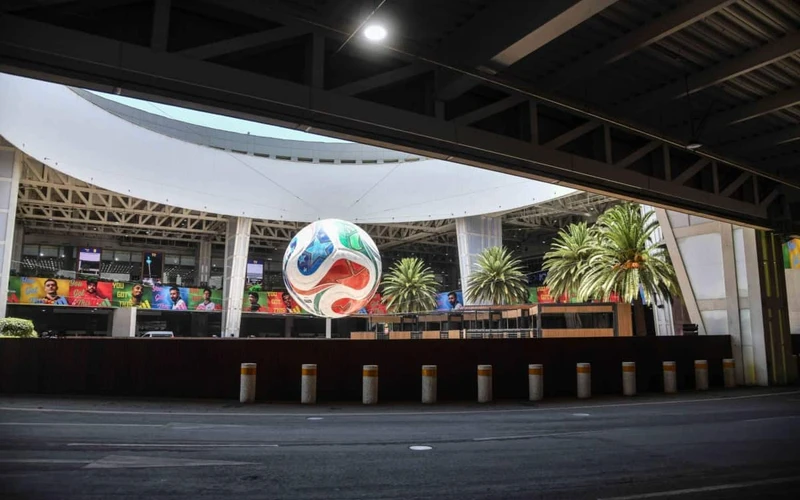 AICM reabre rampa de Terminal 2, tras reparación de socavón