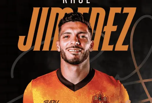 Raúl Jiménez vuelve a los Wolves; firmó por dos años y buscará el ascenso en Inglaterra