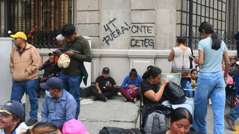 Integrantes de la Coordinadora Nacional de Trabajadores de la Educaci&oacute;n permanecer&aacute;n en su plant&oacute;n del Z&oacute;calo. Foto: Cuartoscuro