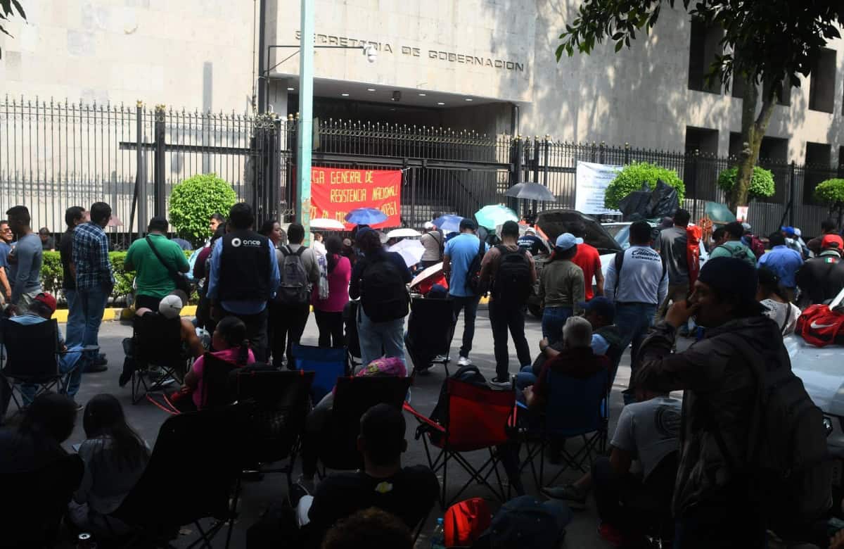 CNTE se une a protestas y se va al Estadio Azteca; pese a negociaciones La dirigencia de la Coordinadora aseguró que analizará las propuestas ofrecidas en Segob con la Asamblea Nacional Representativa. Foto: Cuartoscuro