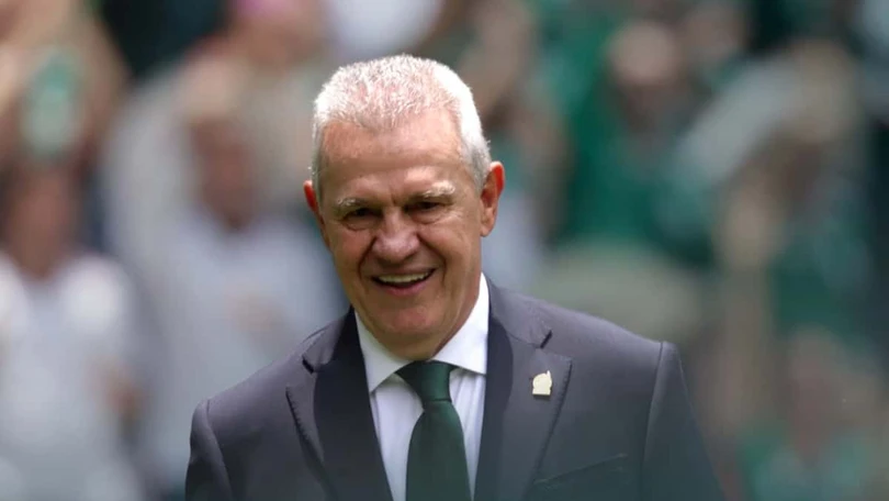 Javier Aguirre reconoce mal juego del Tri pese a victoria en debut ante Sudáfrica en el Azteca: "Es un escenario brutal" El DT dice que la estadística de 16 llegadas y 12 centros, reflejan que México no estuvo fino. Foto: Selección Nacional