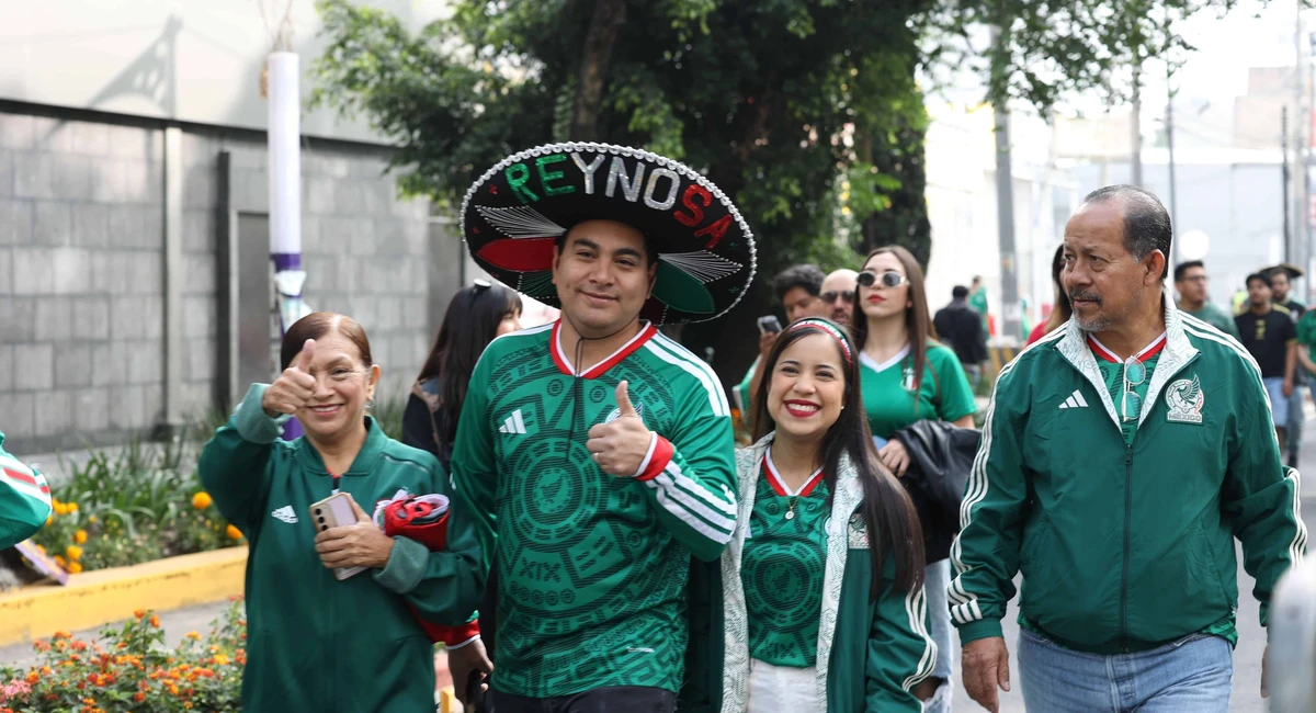 Mundial de futbol afecta concentración y productividad: UNAM El costo oculto del Mundial menos productividad más estrés y más errores laborales. Cuartoscuro.