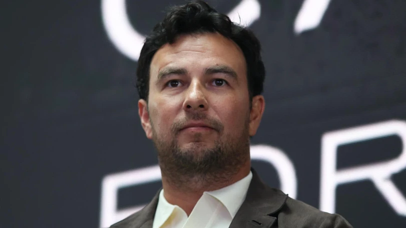 Checo Pérez tiene problemática sesión de prácticas en Barcelona con sanción y advertencia Sergio Pérez, piloto de automovilismo mexicano. Cuartoscuro.