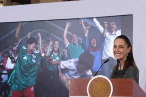 Sheinbaum defiende inasistencia al estadio: "Mejor con el pueblo"