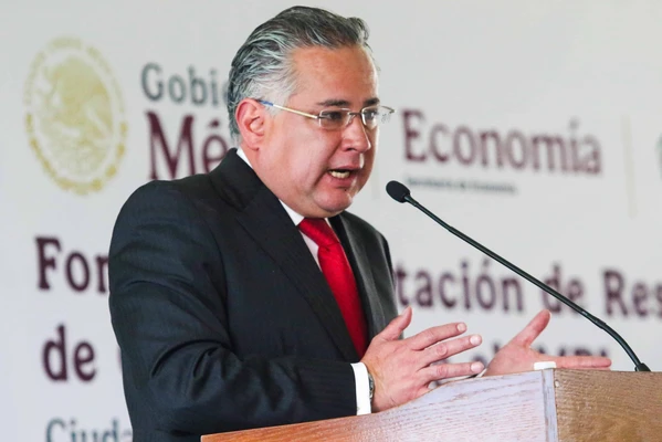 IMPI y Concanaco crean canal de denuncia para proteger a negocios contra extorsión