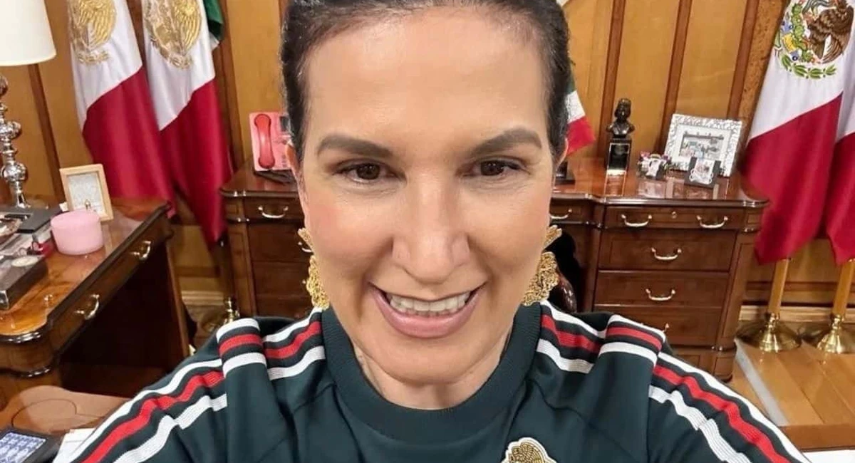 Kenia López exige seguridad en México con o sin Mundial La presidenta de la Cámara de Diputados vio el partido México-Sudáfrica desde la Cámara de Diputados Foto: @kenialopezr