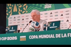 M&eacute;xico tuvo la pelota, pero no sab&iacute;a qu&eacute; hacer con ella, DT de Sud&aacute;frica se lanza con el Tri