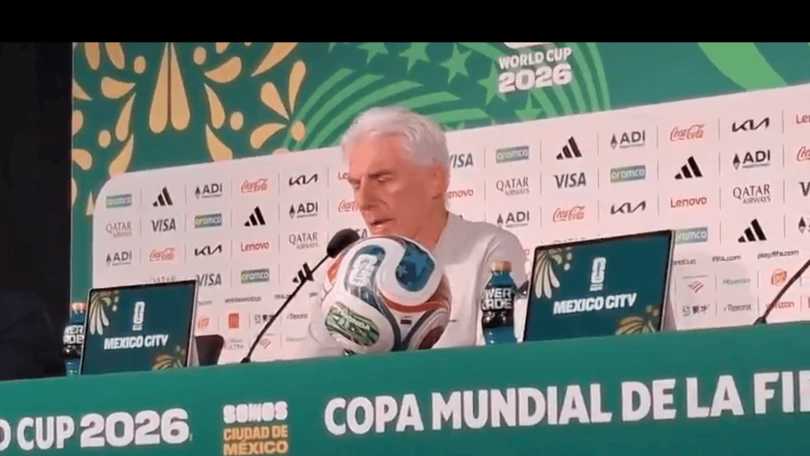 México tuvo la pelota, pero no sabía qué hacer con ella, DT de Sudáfrica se lanza con el Tri El DT de Sudáfrica dijo que México llego sin estrategia, pues de los 16 remates, sólo dos terminaron en gol. Foto: Redes sociales