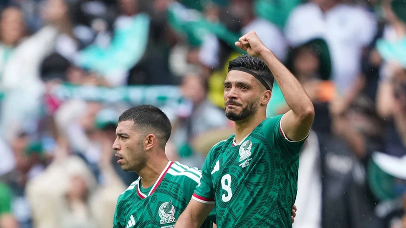 Erik Lira reconoció que los nervios le jugaron en contra al Tri en la inauguración Erik Lira. MexSport.