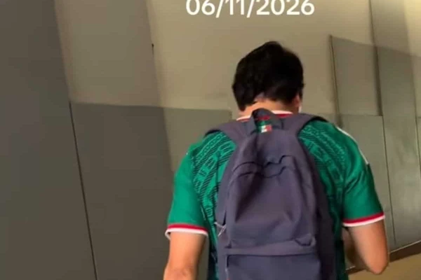 Activistas encaran a presunto trabajador del ICE por portar jersey de la Selecci&oacute;n Mexicana