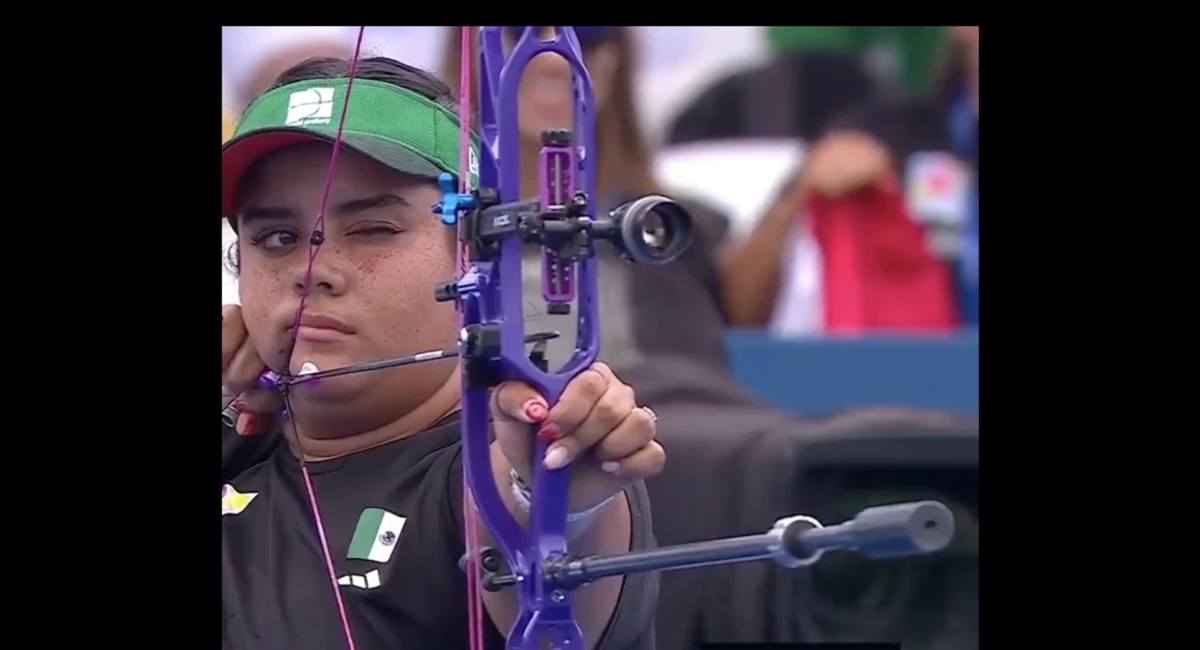 Andrea Becerra gana el Oro en la Copa del Mundo de Tiro con Arco La mexicana se coronó contra la estadunidense Savannah O’Donohue y a la colombiana Sandra López. Foto: Captura de pantalla