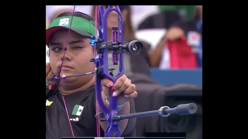 Andrea Becerra gana el Oro en la Copa del Mundo de Tiro con Arco La mexicana se coronó contra la estadunidense Savannah O´Donohue y a la colombiana Sandra López. Foto: Captura de pantalla