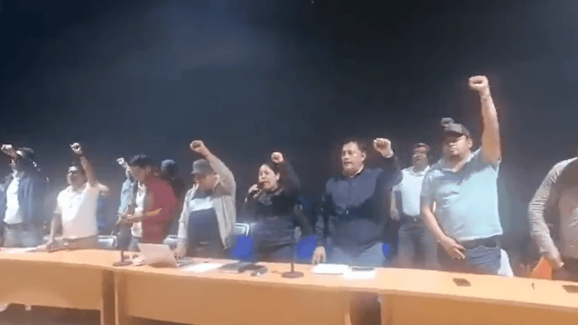 La CNTE no se mueve: maestros deciden mantener la huelga nacional Claudia, mentiste con la reforma a la Ley del ISSSTE. Redes Sociales.