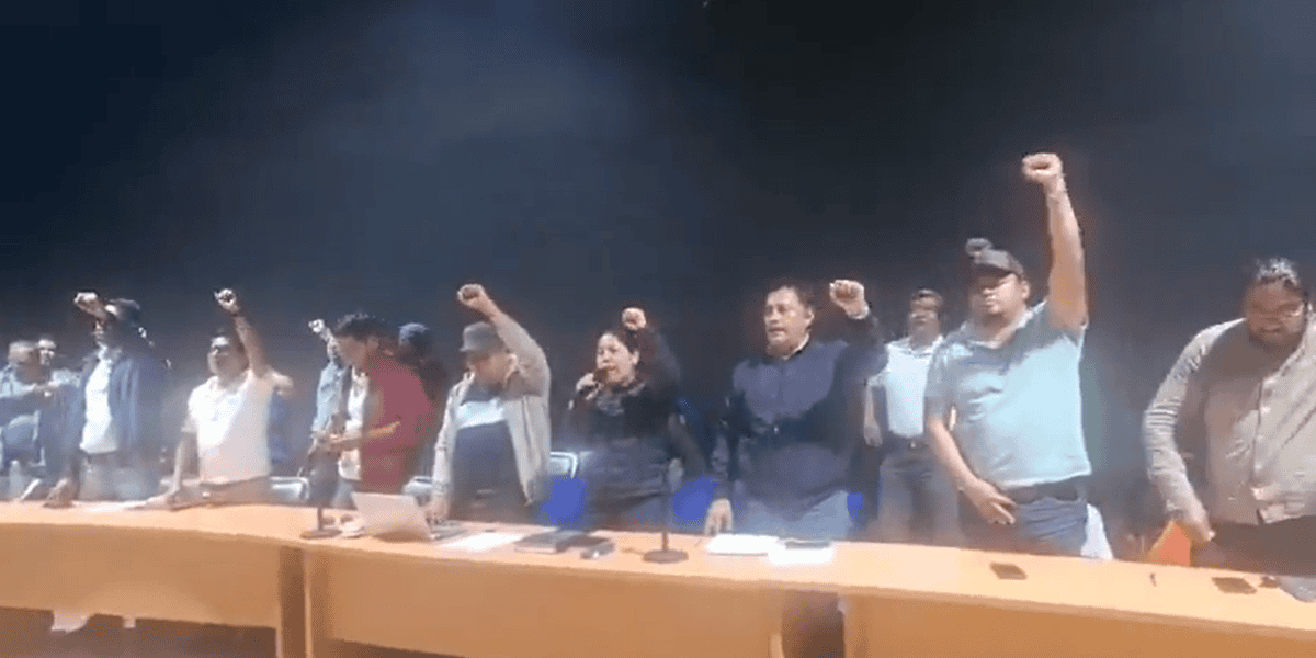 La CNTE no se mueve: maestros deciden mantener la huelga nacional Claudia, mentiste con la reforma a la Ley del ISSSTE. Redes Sociales.