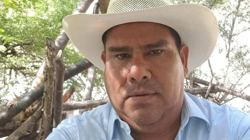 Asesinan a Joel Bravo Martínez presidente municipal de San Miguel Amatitlán, Oaxaca Joel Ángel Bravo Martínez, alcalde de San Miguel Amatitlán, Oaxaca. Redes Sociales.