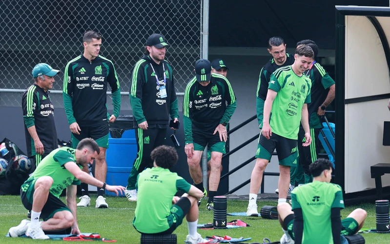 Selecci&oacute;n Mexicana tuvo tarde libre del s&aacute;bado para reportar por la noche en el CAR