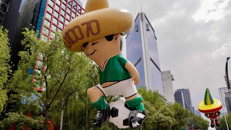 Sheinbaum critica costo de boletos del Mundial 2026 y pide inclusión La presidenta consideró que el futbol debe mantener su dimensión social pese al negocio que rodea al Mundial 2026.