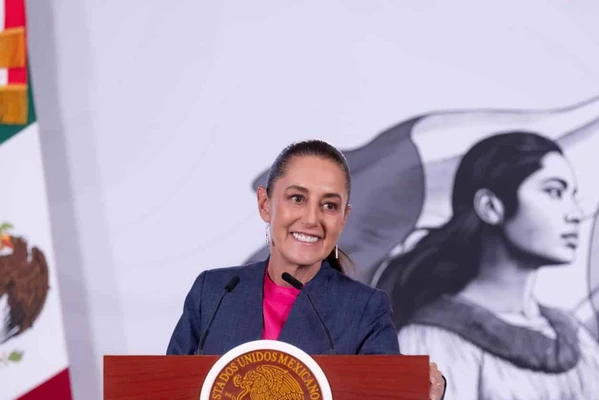 Sheinbaum evita choque con Sara Carter y defiende soberanía